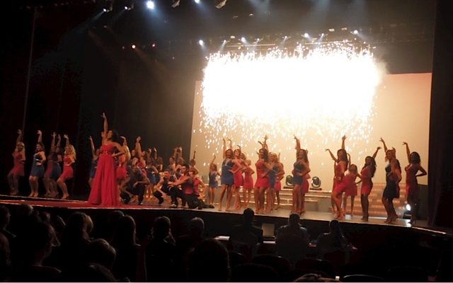 indoor pyrotechnics waterfall 